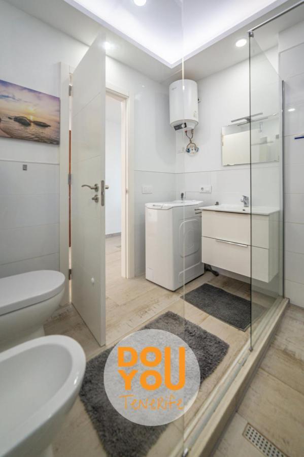 Holiday Apartments Oasis Лос Кристианос Екстериор снимка