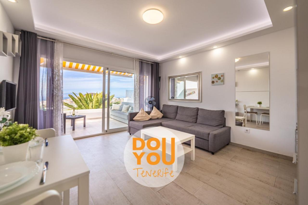 Holiday Apartments Oasis Лос Кристианос Екстериор снимка