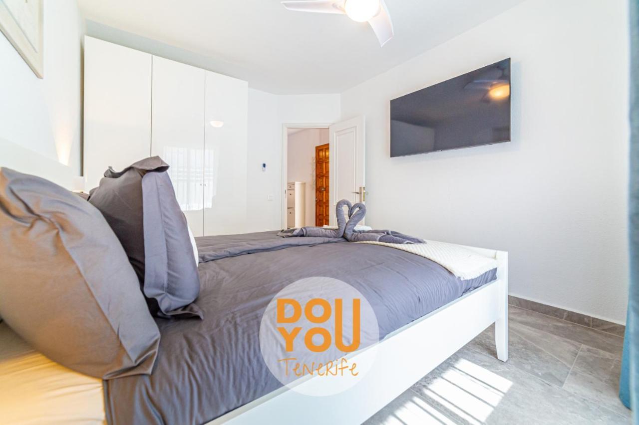 Holiday Apartments Oasis Лос Кристианос Екстериор снимка