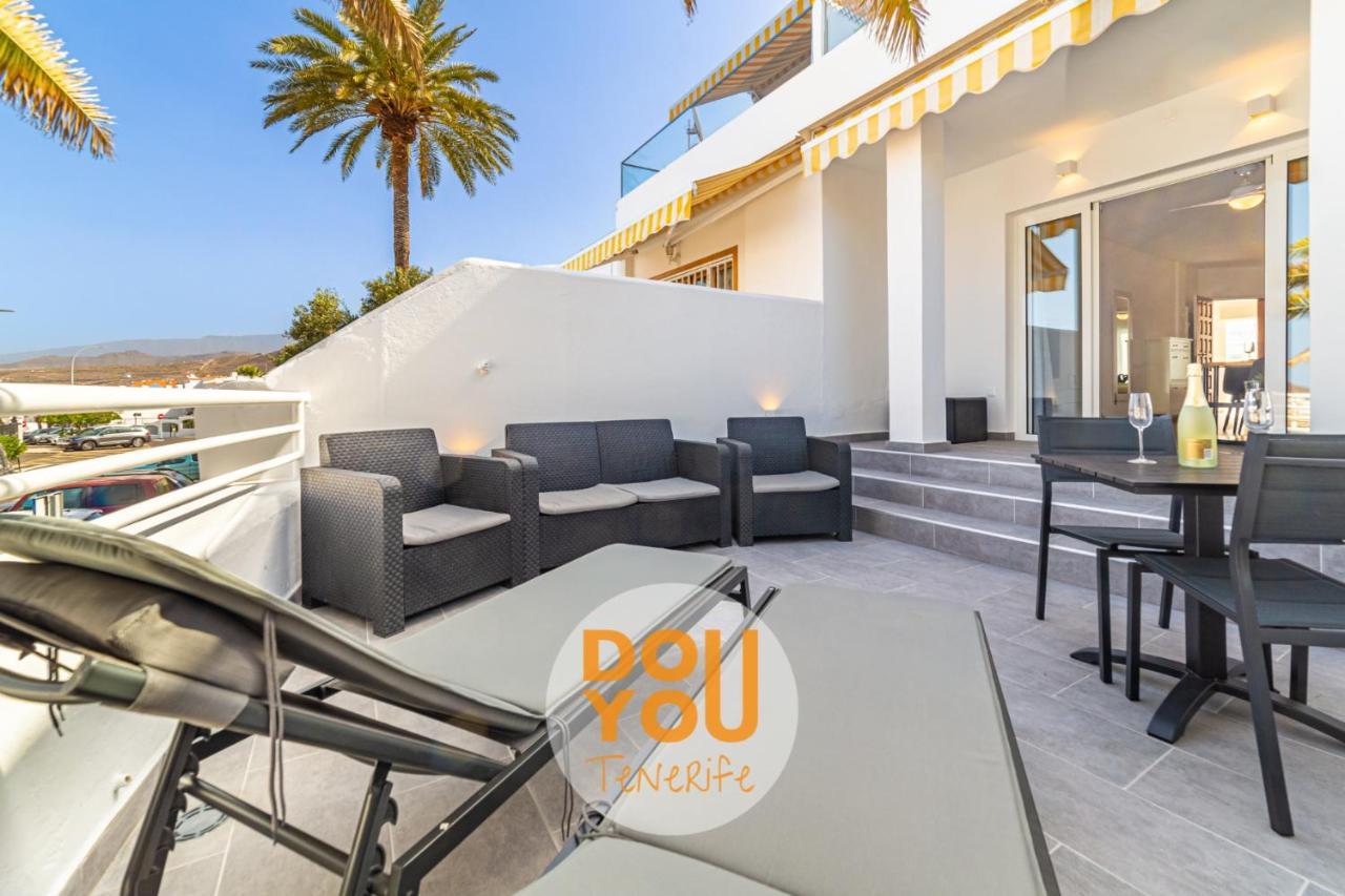 Holiday Apartments Oasis Лос Кристианос Екстериор снимка