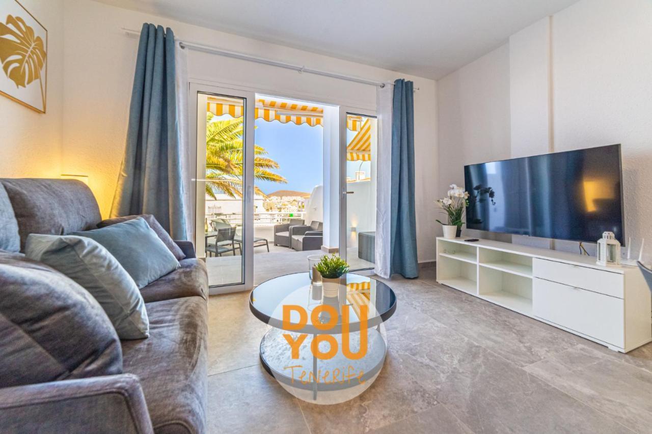Holiday Apartments Oasis Лос Кристианос Екстериор снимка